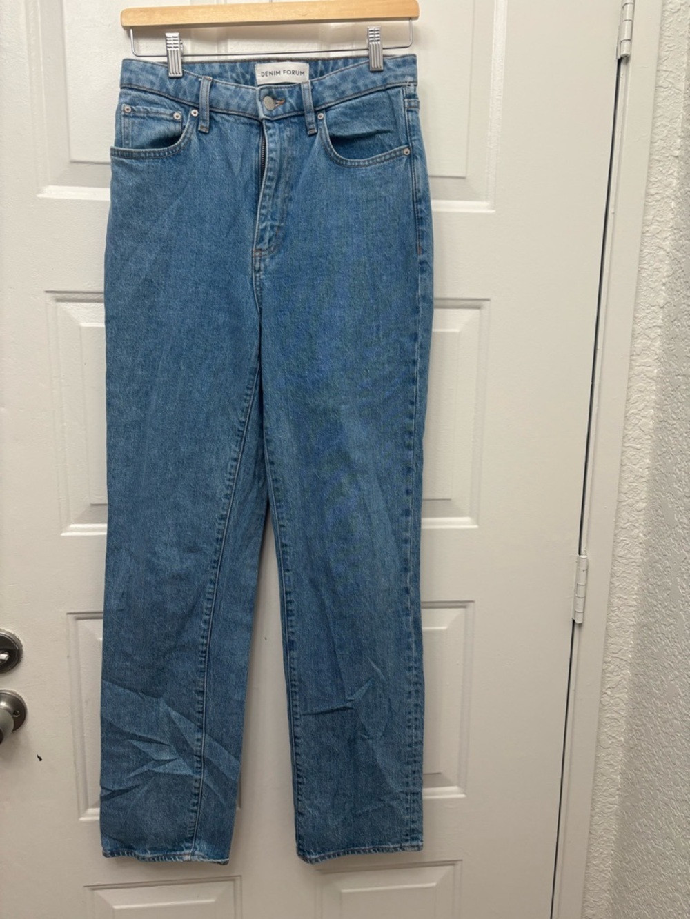 Denim Forum Straight Leg Jeans in Medium Blue Wash